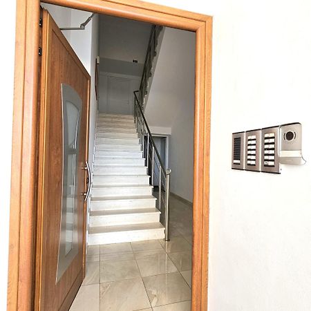 Apartament Vistula Sarandë Buitenkant foto
