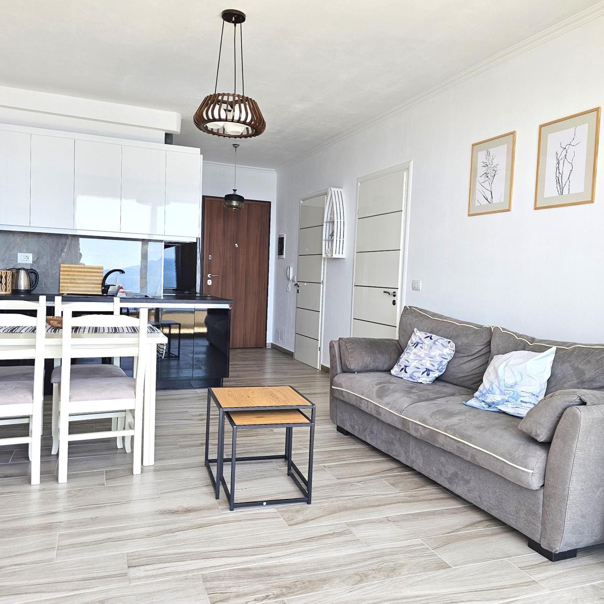 Apartament Vistula Sarandë Buitenkant foto
