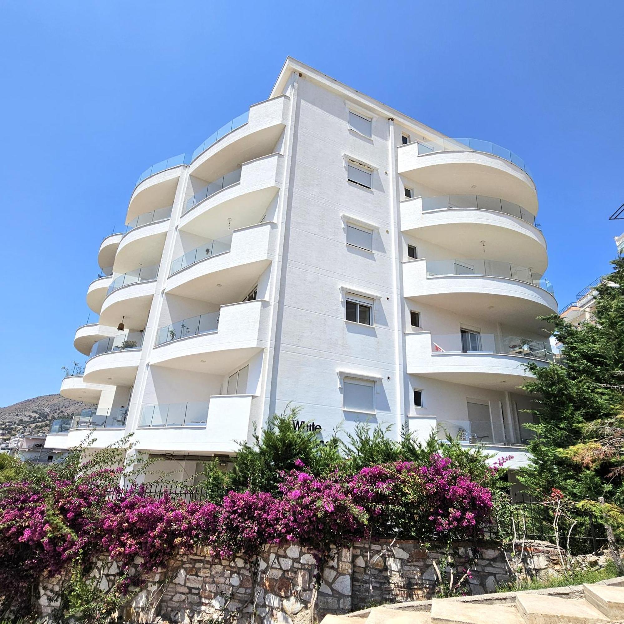 Apartament Vistula Sarandë Buitenkant foto